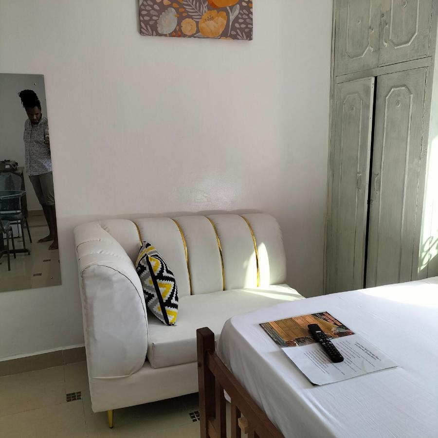 Luxurious Studio Apartments Mombasa Exterior photo